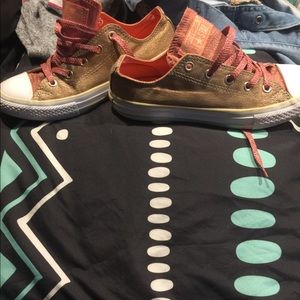 Kids converse sneakers